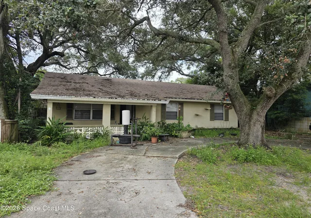 Single family home for sale at 116 Grimes St, Cocoa, FL 32922 | MLS# 1090851