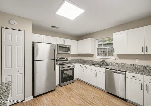 Photo 4 of Sale Pending at 8459 Pikes Peak Dr N, Jacksonville, FL 32244 | MLS# 2136890 | Listing updated on 2026-10-01