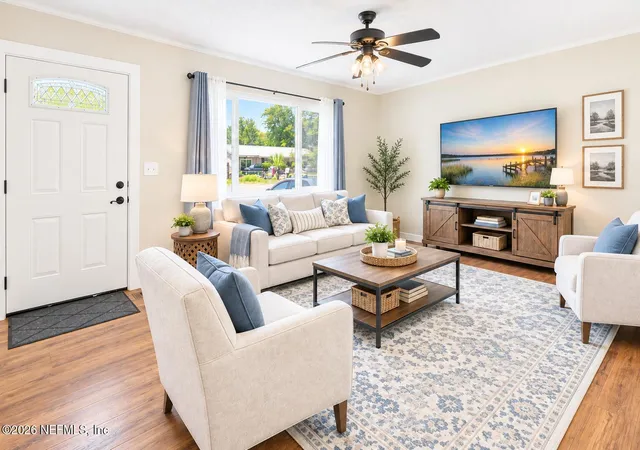 Photo 3 of Single family home for sale at 100 N Highland Ave, Green Cove Springs, FL 32043 | MLS# 2142179 | Listing updated on 2026-10-05
