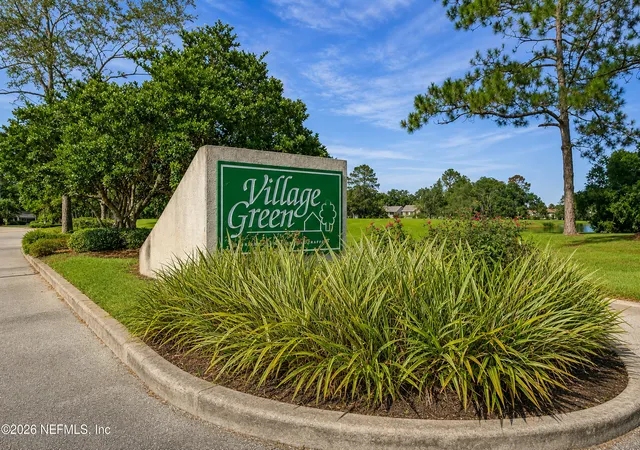 Photo 2 of Condo for sale at 7701 Baymeadows Cir W #1077, Jacksonville, FL 32256 | MLS# 2144407 | Listing updated on 2026-09-02