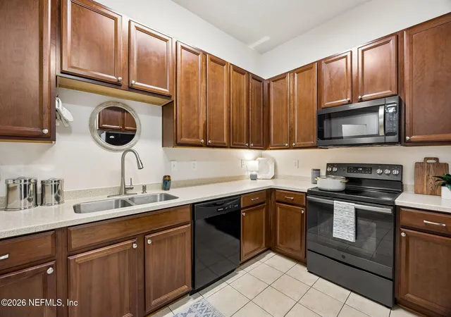 Photo 4 of Condo for sale at 9390 Underwing Way #7-2, Jacksonville, FL 32257 | MLS# 2145071 | Listing updated on 2026-09-01