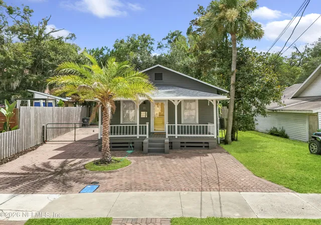 Photo 1 of Single family home for sale at 11 Hildreth Dr, St. Augustine, FL 32084 | MLS# 2151750 | Listing updated on 2026-09-13