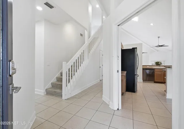 Photo 4 of Single family home for sale at 901 Osceola Ave, Jacksonville Beach, FL 32250 | MLS# 2152677 | Listing updated on 2026-09-18