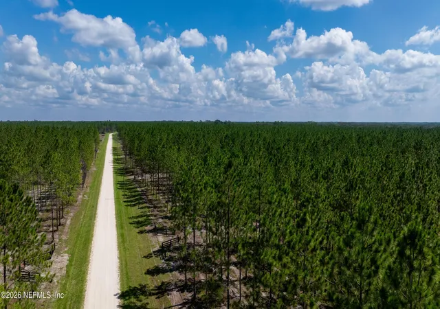 Photo 3 of Land for sale at Lot Se 10 40th Avenue, Starke, FL 32091 | MLS# 2168104 | Listing updated on 2026-10-06