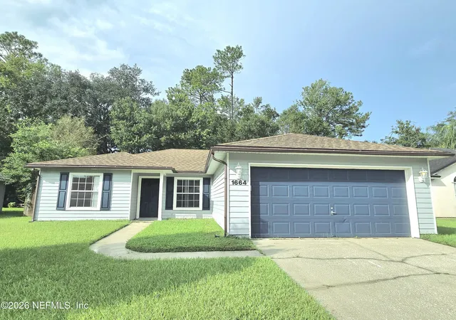 Single family home for sale at 1664 Glen Laurel Dr, Middleburg, FL 32068 | MLS# 2156004