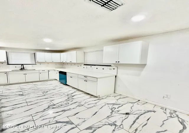 Photo 3 of Single family home for sale at 1929 W 10th Street, Jacksonville, FL 32209 | MLS# 2156447 | Listing updated on 2026-09-09