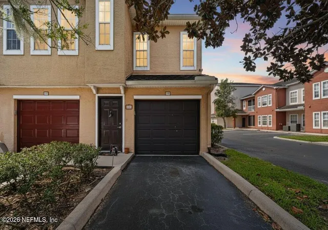 Photo 1 of Condo for sale at 10075 Gate Pkwy N #1907, Jacksonville, FL 32246 | MLS# 2166037 | Listing updated on 2026-09-23