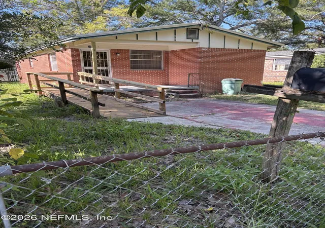 Photo 4 of Single family home for sale at 2081 Baldwin St, Jacksonville, FL 32209 | MLS# 2157657 | Listing updated on 2026-09-16