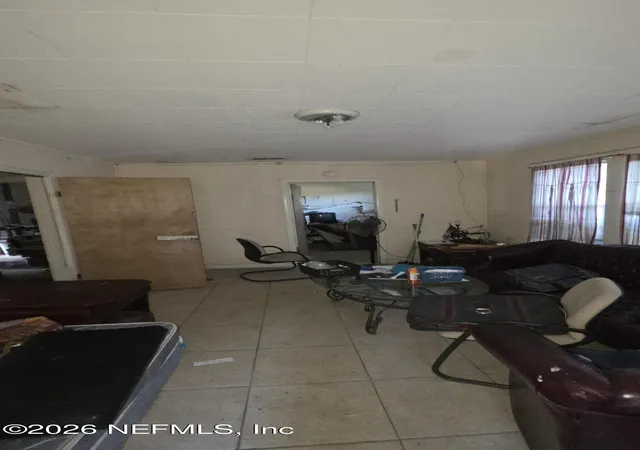 Photo 3 of Single family home for sale at 401 44th Street, Jacksonville, FL 32208 | MLS# 2158134 | Listing updated on 2026-09-18
