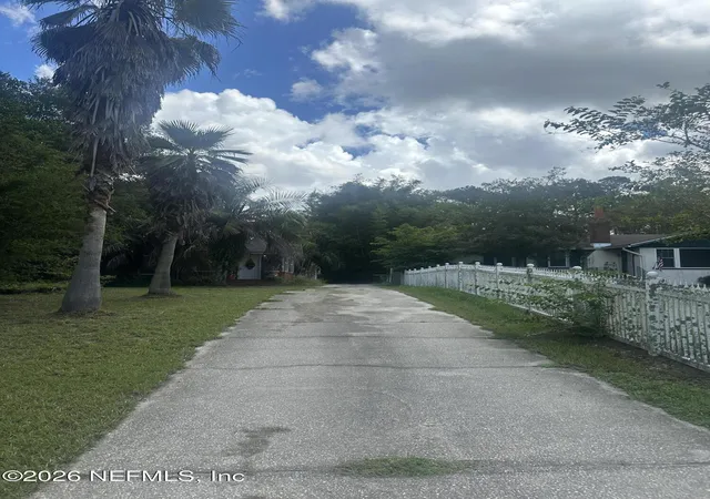 Photo 2 of Single family home for sale at 1381 Hamilton St, Jacksonville, FL 32205 | MLS# 2158667 | Listing updated on 2026-09-21