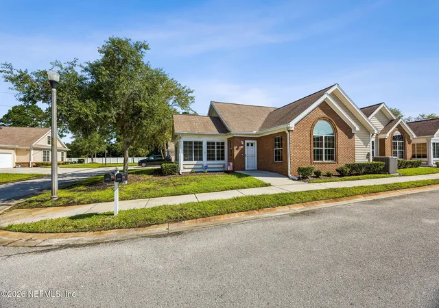 Photo 3 of Sale Pending at 4295 Edgewater Xing Dr #4-3, Jacksonville, FL 32257 | MLS# 2159284 | Listing updated on 2026-09-03
