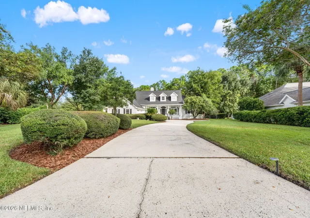 Photo 3 of Single family home for sale at 7903 Vineyard Lake Rd N, Jacksonville, FL 32256 | MLS# 2160559 | Listing updated on 2026-09-10