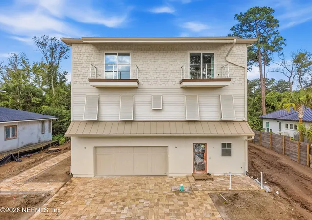 Photo 4 of Single family home for sale at 1329 Estrela Ln, Atlantic Beach, FL 32233 | MLS# 2162290 | Listing updated on 2026-09-16