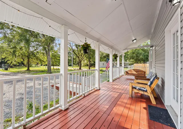 Photo 4 of Single family home for sale at 2575 Douglas Dr, Saint Marys, GA 31558 | MLS# 2164440 | Listing updated on 2026-10-01