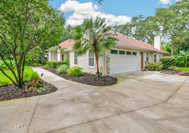 Photo 3 of Single family home for sale at 844 White Eagle Cir, Saint Augustine, FL 32086 | MLS# 2164896 | Listing updated on 2026-10-10