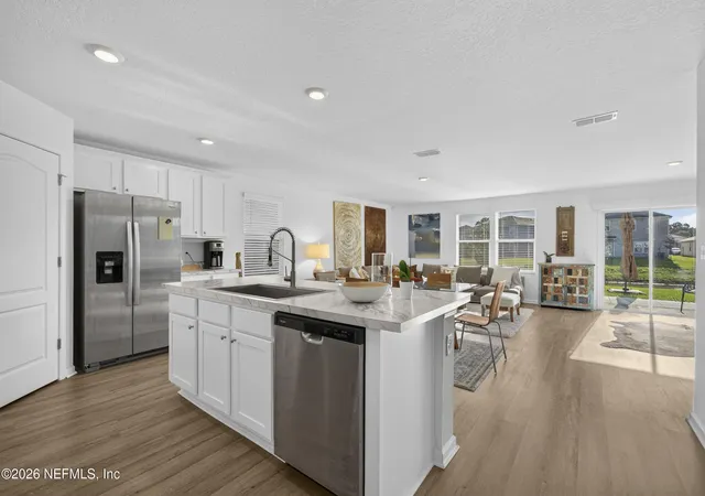 Photo 3 of Single family home for sale at 5435 Hollow Birch Dr, Jacksonville, FL 32219 | MLS# 2162285 | Listing updated on 2026-09-14