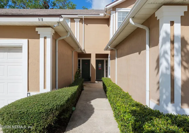 Photo 2 of Sale Pending at 923 Scrub Jay Dr, St. Augustine, FL 32092 | MLS# 2161508 | Listing updated on 2026-09-23