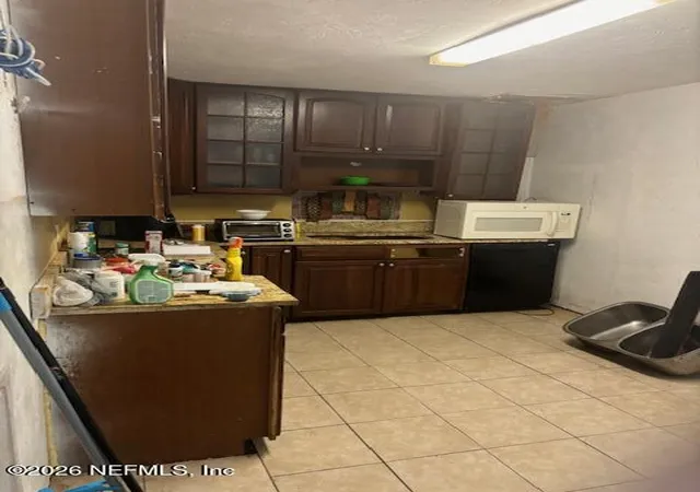Photo 3 of Single family home for sale at 802 Derbyshire Rd, Daytona Beach, FL 32117 | MLS# 2161689 | Listing updated on 2026-09-09