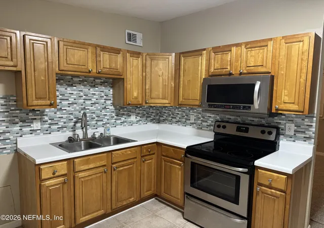 Photo 1 of Single family home for sale at 1240 S Briarcliff Rd S, Jacksonville, FL 32218 | MLS# 2162032 | Listing updated on 2026-09-23