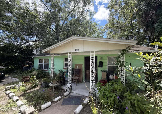 Photo 3 of Single family home for sale at 918 W 27th St, Jacksonville, FL 32209 | MLS# 2162494 | Listing updated on 2026-09-04