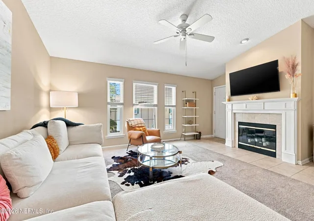 Listing Photo 5 - Condo for sale in building located at 86 Jardin De Mer Pl, Jacksonville Beach, FL 32250 - Unit #86