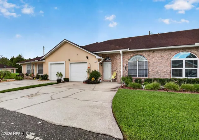 Photo 3 of Townhouse for sale at 11 Northside Dr S #402, Jacksonville, FL 32218 | MLS# 2163298 | Listing updated on 2026-09-16