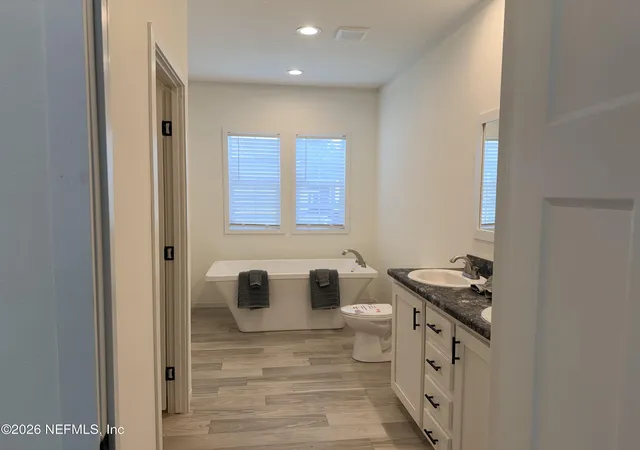 Photo 4 of Manufactured home for sale at 954 Mclaughlin Ln, Middleburg, FL 32068 | MLS# 2163788 | Listing updated on 2026-09-08