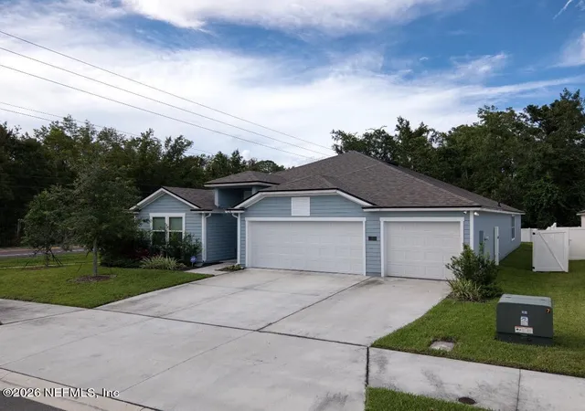 Photo 2 of Single family home for sale at 5 Pecan Ridge Ct, Jacksonville, FL 32218 | MLS# 2162615 | Listing updated on 2026-09-09