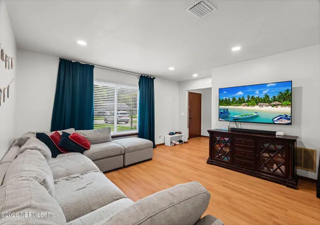 Photo 4 of Single family home for sale at 6436 Bahaia Rd, Fleming Island, FL 32003 | MLS# 2162942 | Listing updated on 2026-09-17