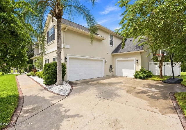 Photo 4 of Sale Pending at 570 Saddlestone Dr, Saint Johns, FL 32259 | MLS# 2163155 | Listing updated on 2026-09-18