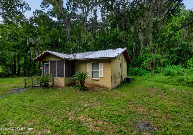 Photo 3 of Single family home for sale at 5000 Railroad Ave, Elkton, FL 32033 | MLS# 2162921 | Listing updated on 2026-09-10