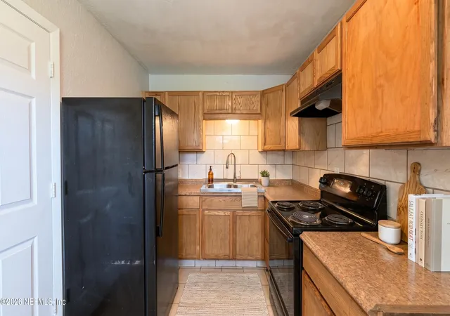 Photo 3 of Single family home for sale at 5525 Mahalia Dr, Jacksonville, FL 32209 | MLS# 2163218 | Listing updated on 2026-09-03
