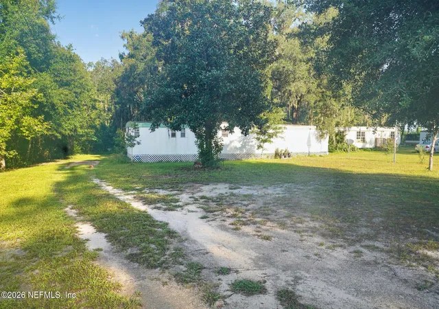 Photo 4 of Sale Pending at 113 Cypress Point Cir, East Palatka, FL 32131 | MLS# 2162819 | Listing updated on 2026-10-19