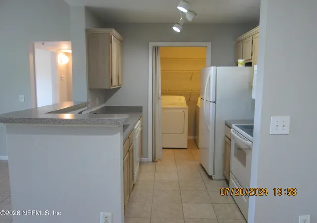 Photo 3 of Condo for sale at 7701 Timberlin Park Blvd #733, Jacksonville, FL 32256 | MLS# 2162841 | Listing updated on 2026-09-14