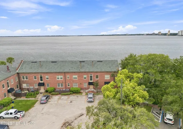 Listing Photo 4 - Condo for sale in building located at 806 Cedar St, Jacksonville, FL 32207 - Unit #806