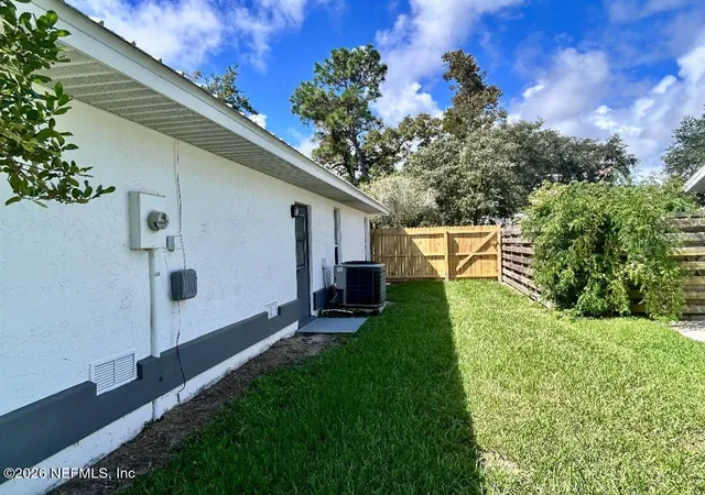 Photo 3 of Single family home for sale at 702 Nieves Ln, Saint Augustine, FL 32086 | MLS# 2163132 | Listing updated on 2026-09-21