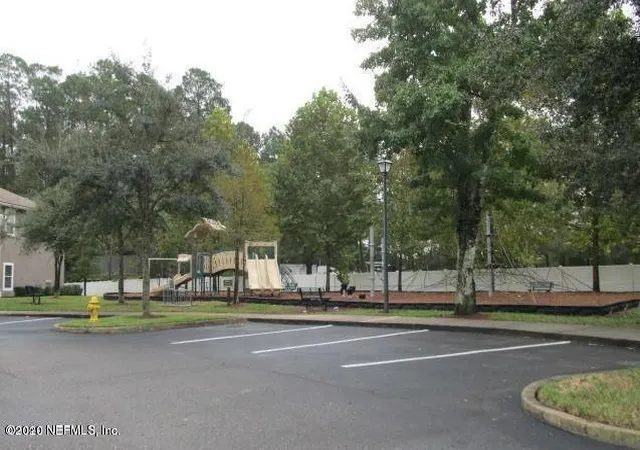 Listing Photo 4 - Condo for sale in building located at 6099 Maggies Cir, Jacksonville, FL 32244 - Unit #107