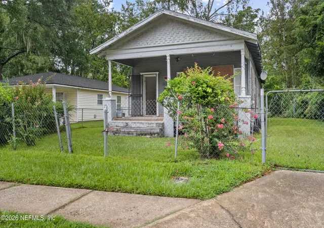 Photo 1 of Single family home for sale at 2117 Tuskegee Rd, Jacksonville, FL 32209 | MLS# 2162941 | Listing updated on 2026-09-01