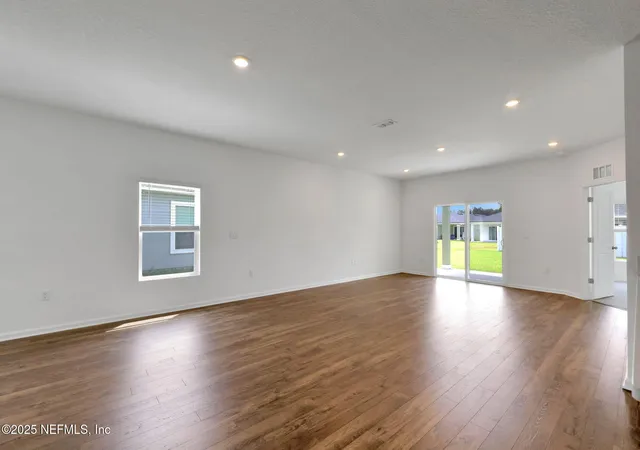 Photo 4 of Single family home for sale at 14371 Epply Dr, Jacksonville, FL 32218 | MLS# 2162944 | Listing updated on 2026-09-16