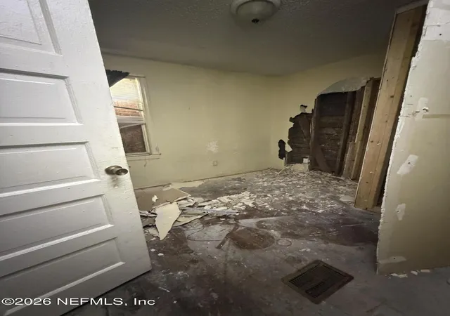 Photo 3 of Single family home for sale at 3229 Dignan St, Jacksonville, FL 32254 | MLS# 2163958 | Listing updated on 2026-09-18