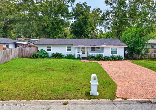 Photo 3 of Single family home for sale at 416 Ameca Ave, Orange Park, FL 32073 | MLS# 2163018 | Listing updated on 2026-09-08