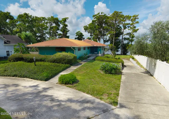 Photo 3 of Single family home for sale at 109 St Johns Blvd, East Palatka, FL 32131 | MLS# 2163058 | Listing updated on 2026-09-03