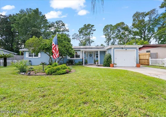 Photo 2 of Single family home for sale at 7862 Praver Dr W, Jacksonville, FL 32217 | MLS# 2163474 | Listing updated on 2026-09-14