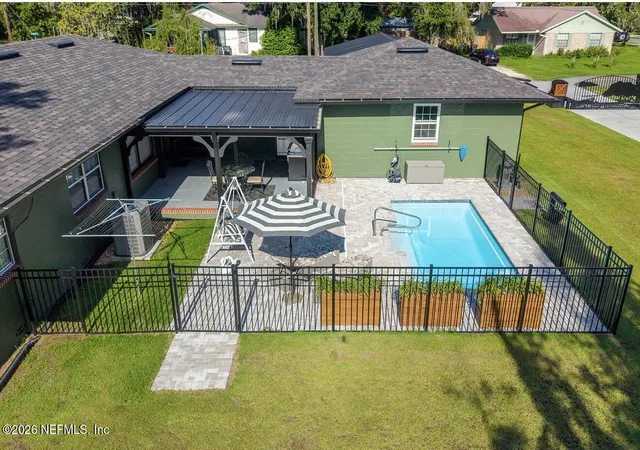 Photo 2 of Single family home for sale at 675 W Madison St, Starke, FL 32091 | MLS# 2163134 | Listing updated on 2026-09-02