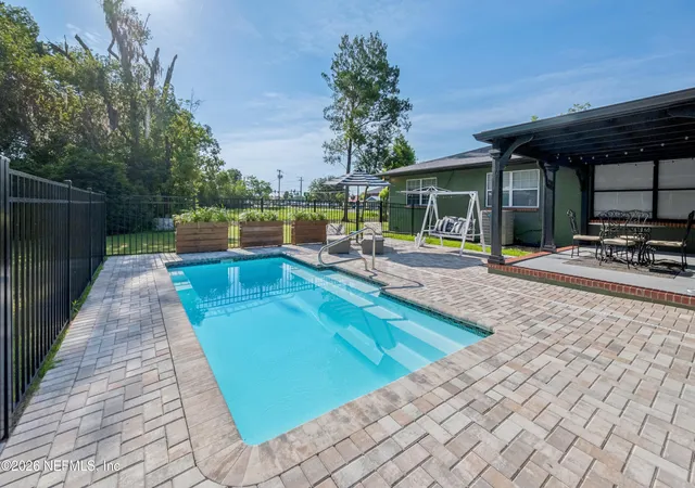Photo 3 of Single family home for sale at 675 W Madison St, Starke, FL 32091 | MLS# 2163134 | Listing updated on 2026-09-02