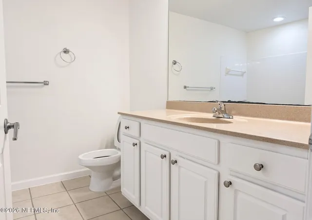 Photo 3 of Condo for sale at 10075 Gate Pkwy N #1610, Jacksonville, FL 32246 | MLS# 2163185 | Listing updated on 2026-09-17