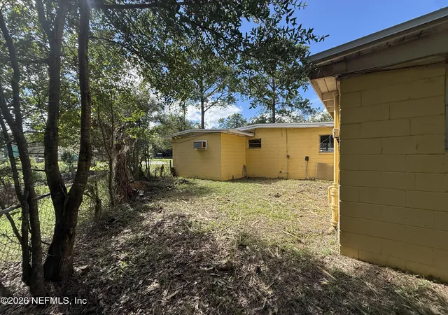 Photo 3 of Single family home for sale at 2578 Spirea St, Jacksonville, FL 32209 | MLS# 2163118 | Listing updated on 2026-09-11