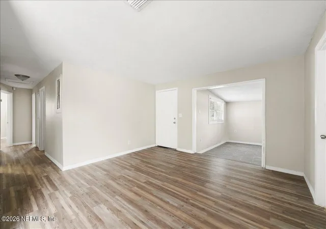 Photo 3 of Single family home for sale at 215 Edson Dr, Orange Park, FL 32073 | MLS# 2163649 | Listing updated on 2026-09-17