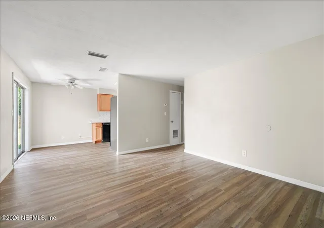 Photo 4 of Single family home for sale at 215 Edson Dr, Orange Park, FL 32073 | MLS# 2163649 | Listing updated on 2026-09-17