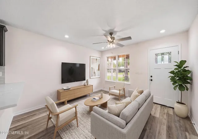 Photo 2 of Single family home for sale at 3321 Almeda St, Jacksonville, FL 32209 | MLS# 2164243 | Listing updated on 2026-09-10
